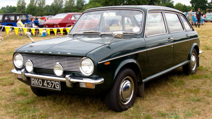 Austin Maxi early model