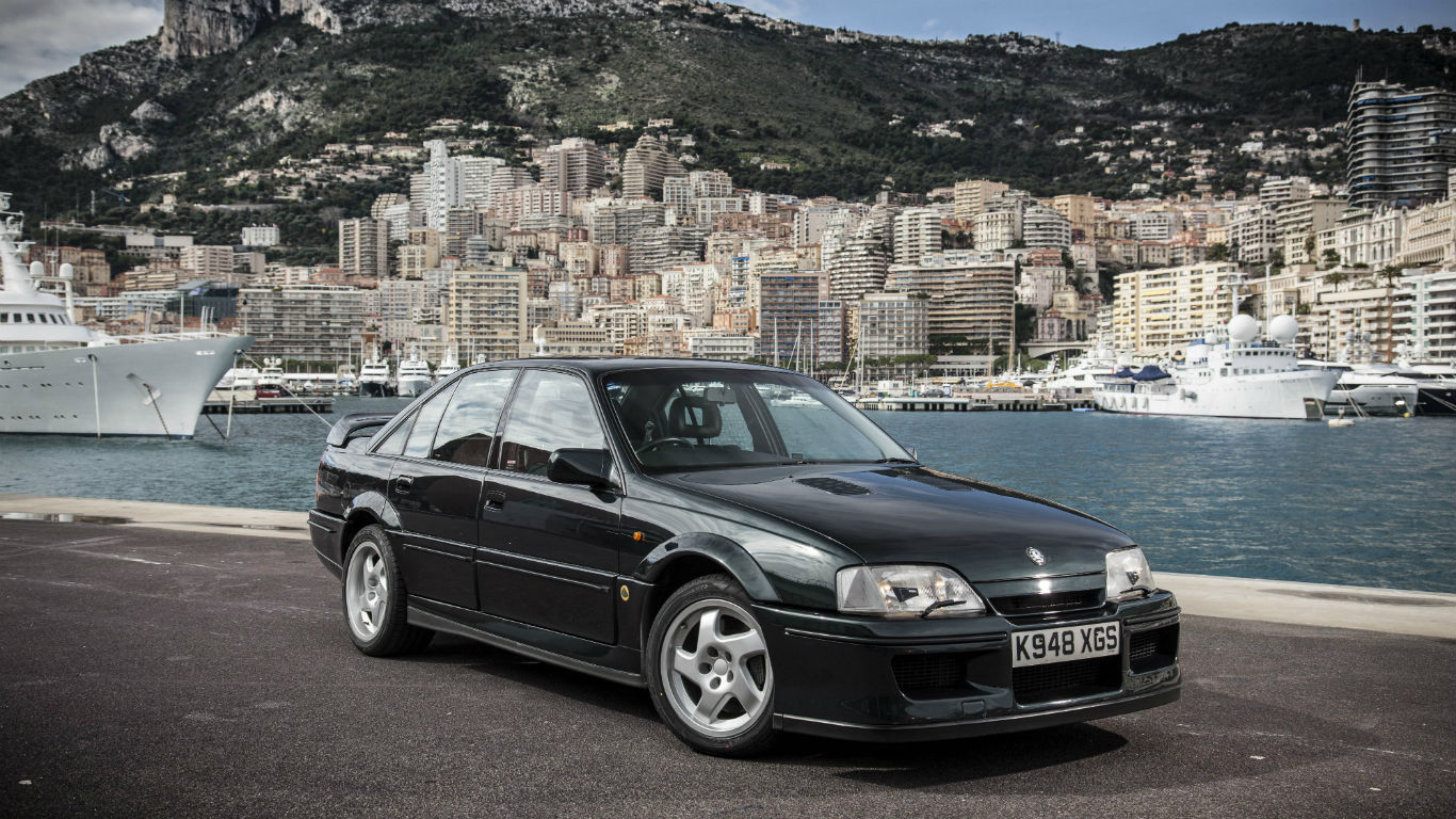 Lotus Carlton