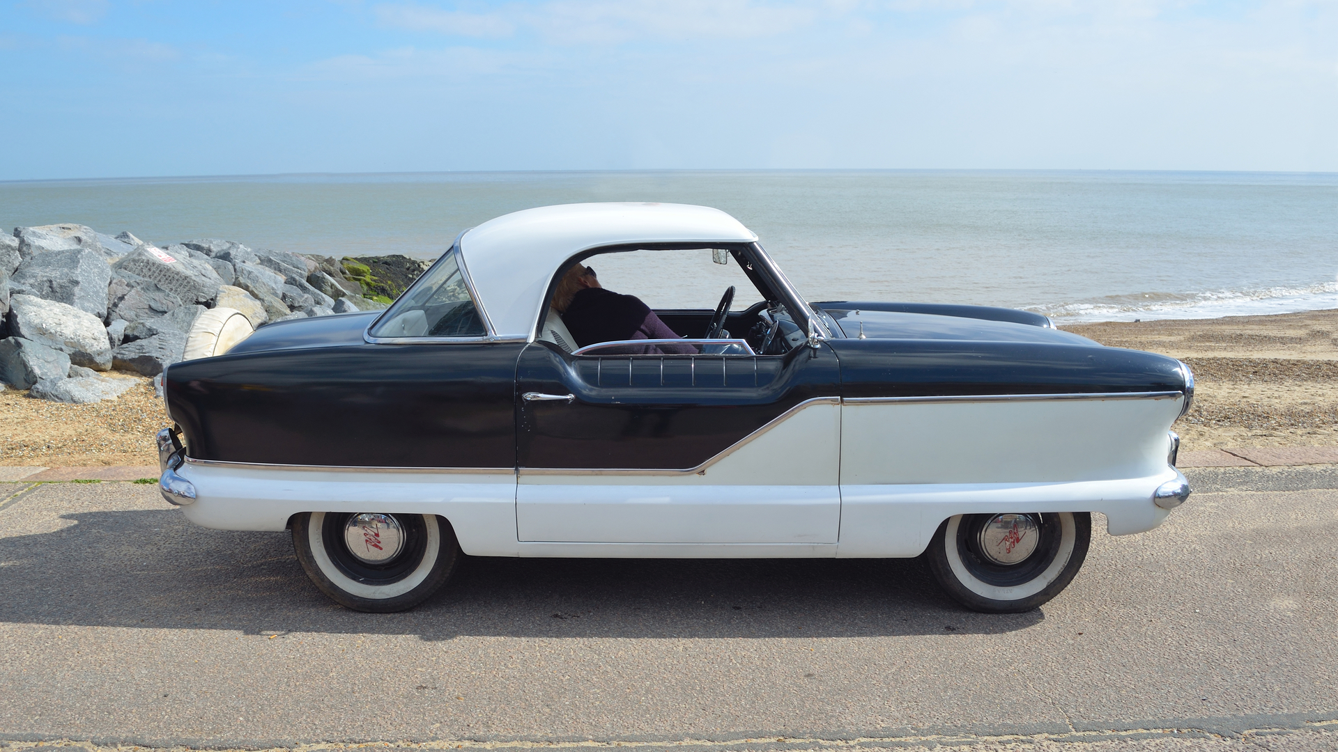 Nash Metropolitan