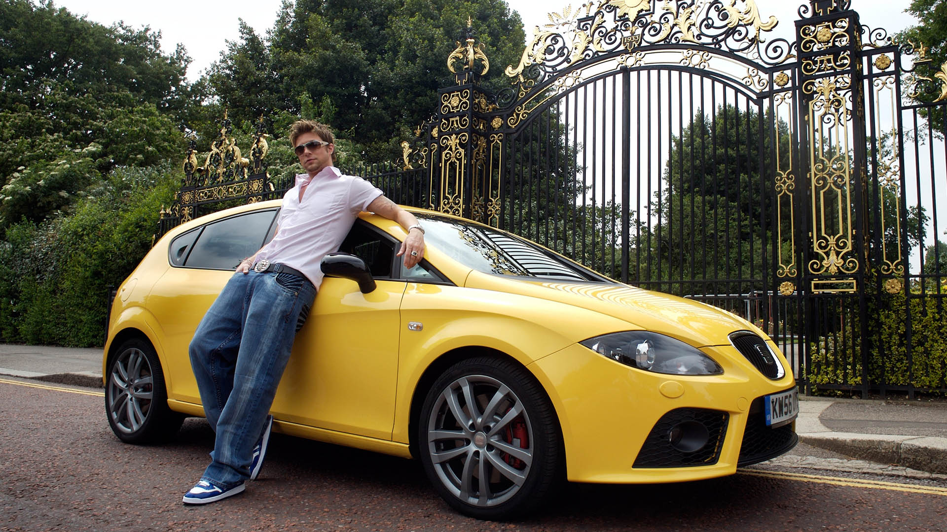 Duncan James and Seat Leon Cupra