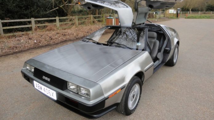 DeLorean DMC-12