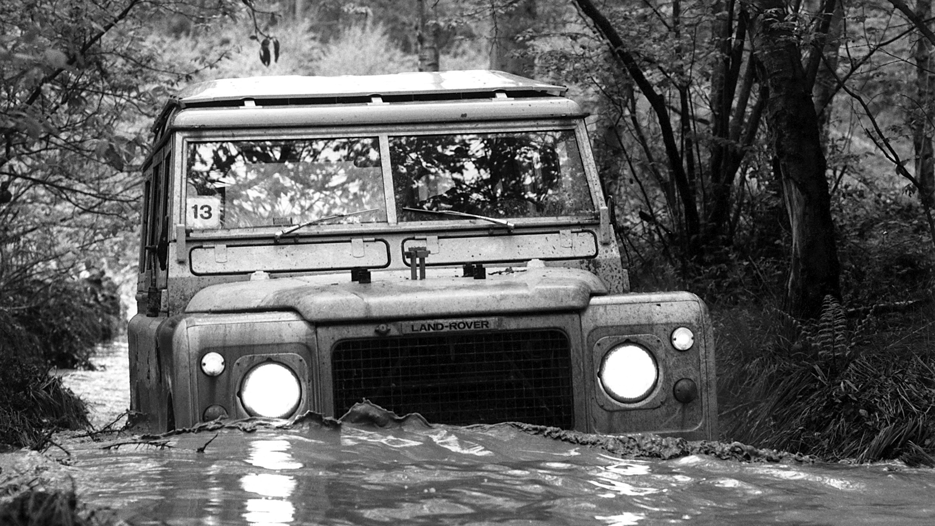 Land Rover V8