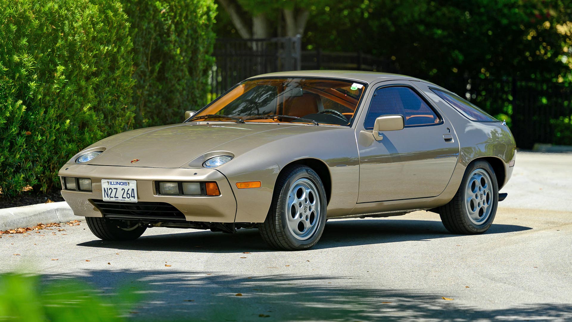 Risky Business Porsche 928