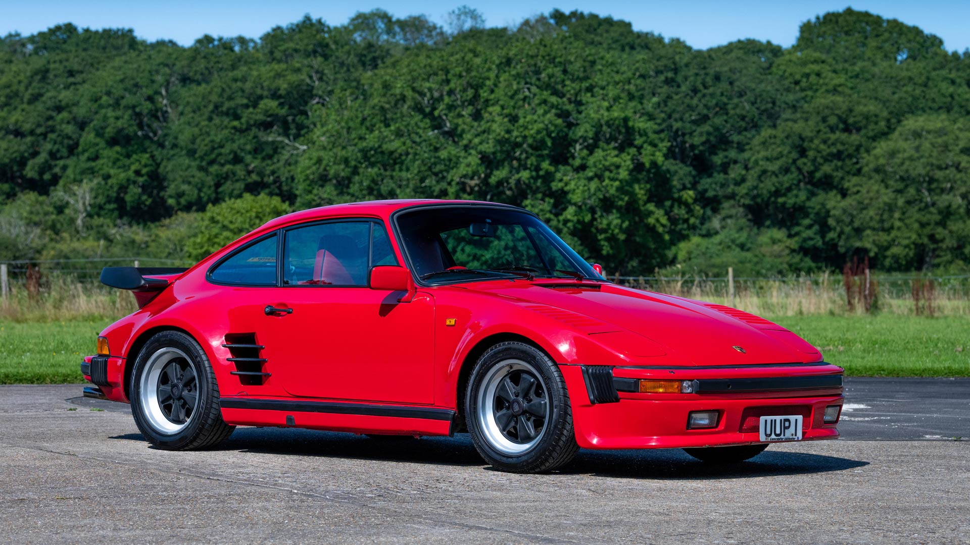 1986 Porsche 911 Turbo SE 'Flat Nose'